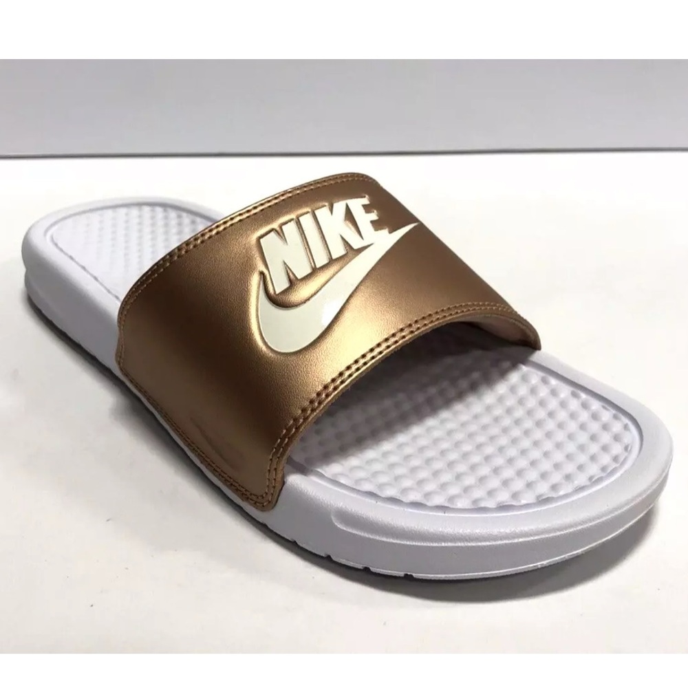 Nike Women’s Benassi JDI Slide Sandals White/Bronze, Size 9 M.